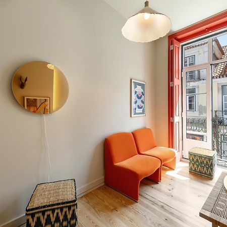 The Traditional Arts Memoir, Downtown Flat With Balcony And Comfort Лиссабон Экстерьер фото
